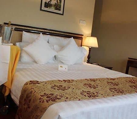 Belmont Fairmount Hotel อึมวานซา ภายนอก รูปภาพ