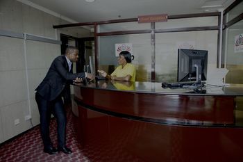 Belmont Fairmount Hotel อึมวานซา ภายนอก รูปภาพ